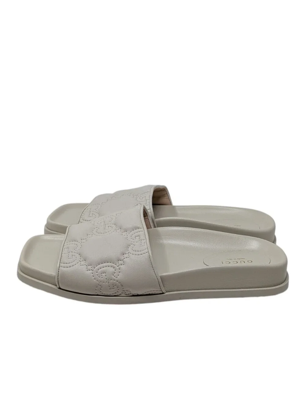 Gucci White Interlocking G Leather Quilted Embroidered Slide Sandals Size EU 39